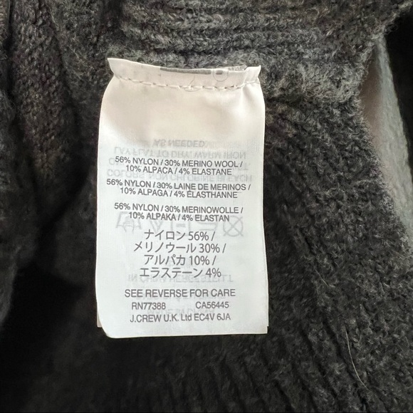 J Crew Gray Merino Wool V Neck Front Pocket Tunic Sweater in Supersoft Yarn - Picture 5 of 7